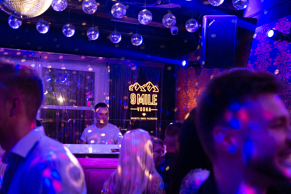 DJ Turntables